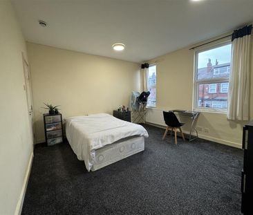 Newport Gardens, Headingley, LS6 3DA, Leeds - Photo 6