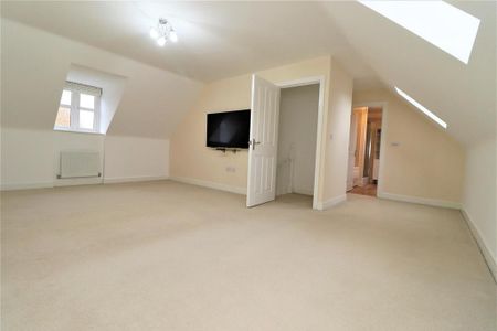 5 bedroom detached house to rent - Photo 5