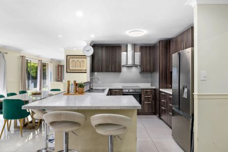 Immaculate Four-Bedroom Family Home in Exclusive Kuraby Cul-de-Sac - Photo 5