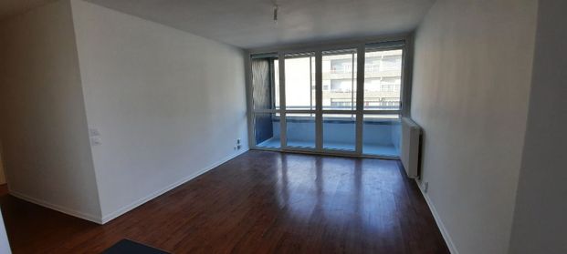 Location Appartement 2 pièces 47m² LYON 8ème - Photo 1