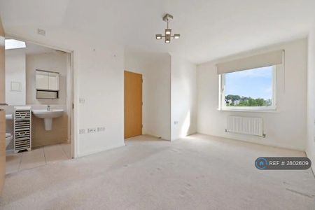 3 bedroom terraced house to rent - Photo 5