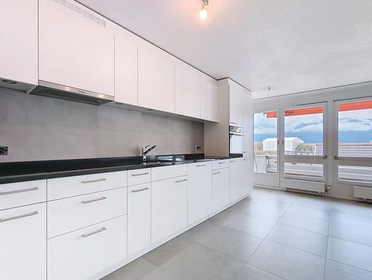 Bel appartement lumineux de 3.5 pièces rénové au 4ème étage avec ascenseur - Foto 1