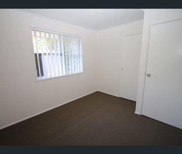 10 Carnoustie Court, Robina QLD 4226 - House For Rent | Domain - Photo 5