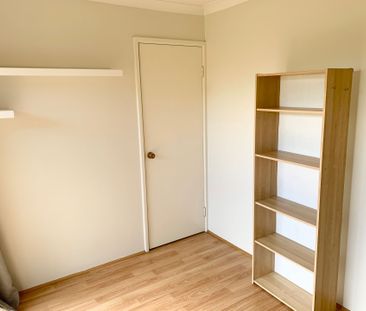 Great Location Home!!! @$700 Per Week - Photo 2