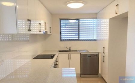 Level 2, 29/31 Selborne Street, Mount Gravatt QLD 4122 - House For Rent | Domain - Photo 2