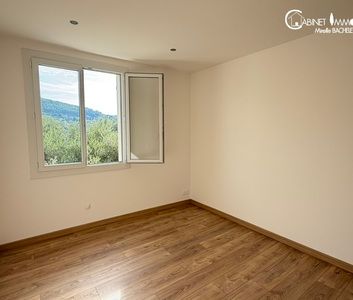 Location Maison 3 pièces 51m² CEYRESTE 13600 - Photo 2