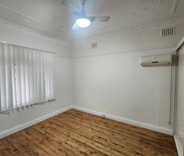 View Saturday at 9:45am - 10:05am - Photo 2