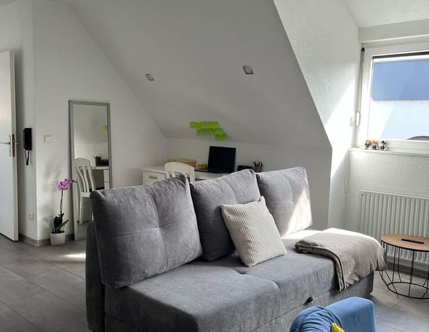 2 Zimmer Dachgeschosswohnung - Foto 1