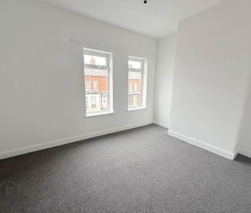 36 Titania Street, Cregagh, Belfast, BT6 8NT - Photo 3