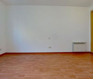 Piso de alquiler en Calle del Mar de Japón, Pinar del Rey - Photo 6