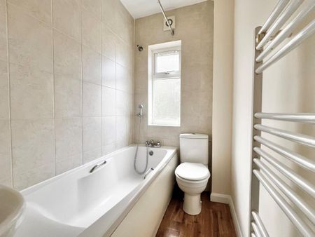 2 bedroom terraced house to rent - Photo 3