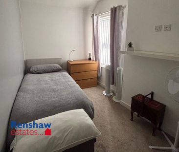 2 bedroom end of terrace house to rent - Photo 3