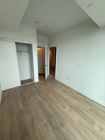 For Lease - 1 Fairview Road Unit# 503, Mississauga, Ontario - Photo 4