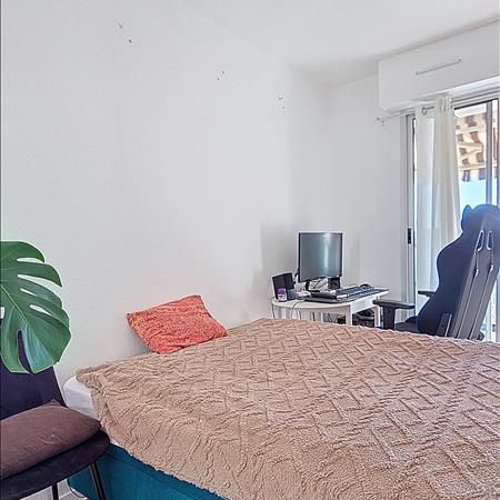 1 pièce - Meublé - 18,56 m² - 3ème étage - Colocation non autorisée - Photo 1