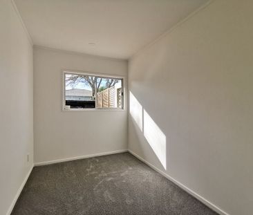 Fully Renovated with View of One Tree Hill - Photo 6