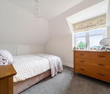 4 bedroom detached house to rent - Photo 6
