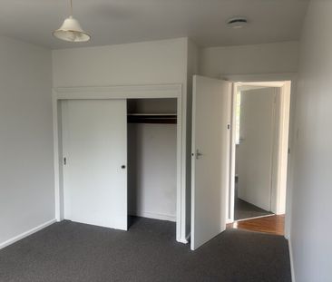 Creyke rd – Student Property – Ilam – 3 Bedrooms Opposite UC campus - Photo 3