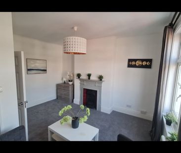 1 Bed Flat, Melfort Road, CR7 - Photo 1