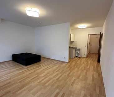 Gepflegtes 1-Zimmer Appartement mit kleiner Terrasse! - Photo 2