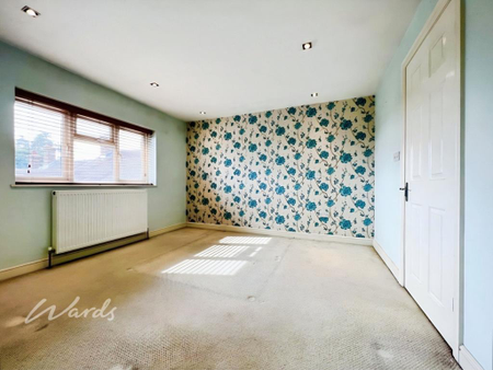 3 bedroom end of terrace house to rent - Photo 4