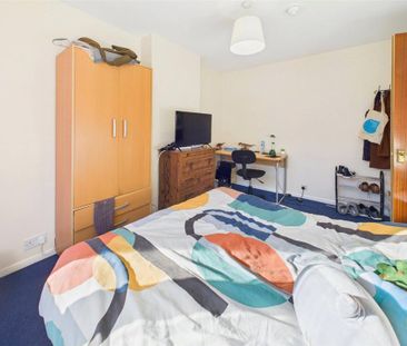 6 bedroom end of terrace house to rent - Photo 6