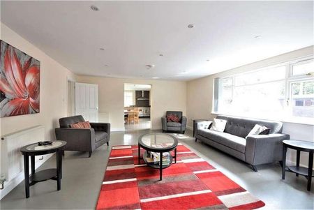 Foulsham, NR20 - Photo 2