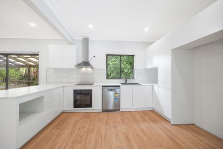 Freshly Renovated Modern Living - A Delight for the Whole Family - Photo 5