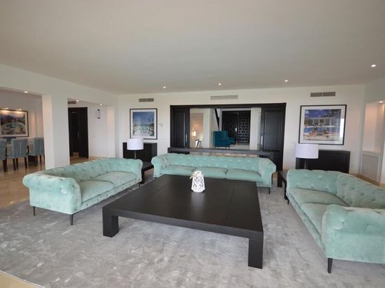 7 bedroom luxury Villa for rent in Marbella, Andalusia - Photo 1