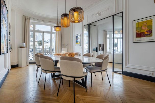 Location Appartement de luxe Paris 17 5 Pièces 193 m² - Photo 1