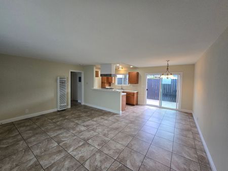 2267 Pomona Avenue - #A, Costa Mesa, CA 92627 - Photo 2