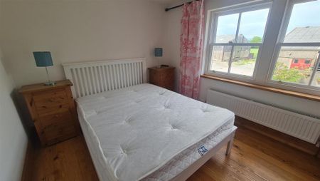 2 bedroom cottage to rent - Photo 2