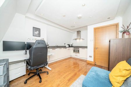 Bloomsbury Square, Bloomsbury, WC1A - Photo 3