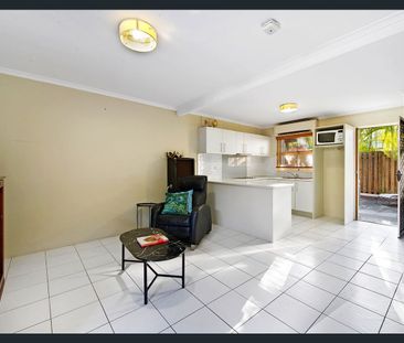 Storey Townhouse with Pool! - Photo 6