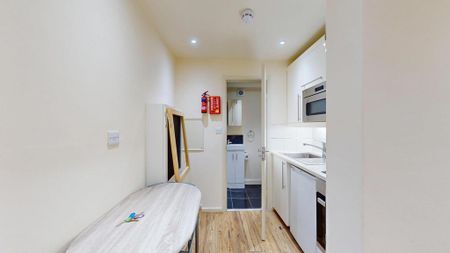 Studio to rent - Photo 2