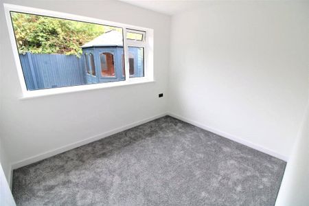3 bedroom bungalow to rent - Photo 3