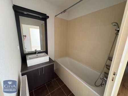 Location Appartement 2 pièces 35m² FLEAC 16730 - Photo 4