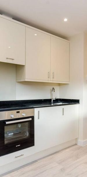 Studio to rent - Photo 1