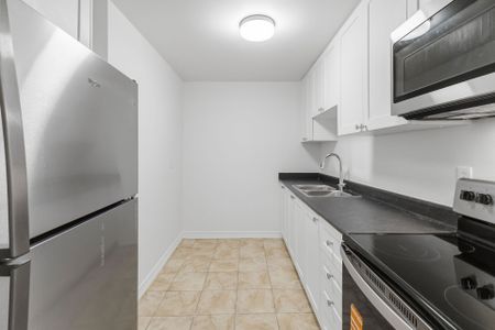 For Lease - 746 Fanshawe Park Road Unit# 401, London North, Ontario - Photo 3
