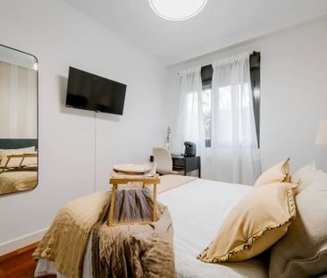 Calle del Castillo, Madrid, Community of Madrid 28010 - Photo 4