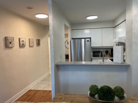 For Lease - 942 Yonge Street Unit# 209, Toronto, Ontario - Photo 2