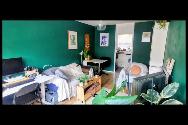 1 Bed Flat, Kender Street, SE14 - Photo 1