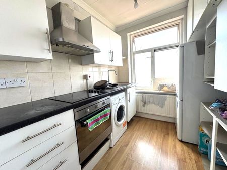 Wood Close, NW9 - Photo 3