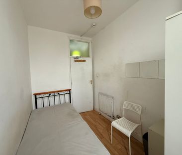 Room in a Shared House, Jersey Road, IG1 - Photo 2