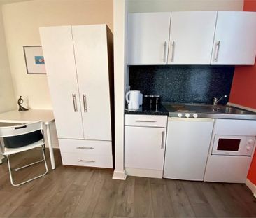 Studio to rent - Photo 6