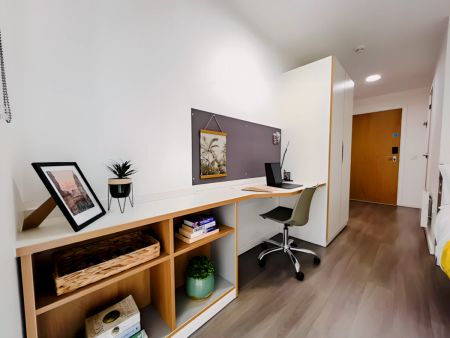 Ensuite Bronze - Courtyard - Photo 2