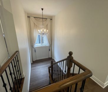 For Lease - 35 Queen Magdalene Place, Toronto, Ontario - Photo 2