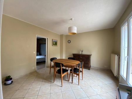 Location appartement rénové 4 pièces 79.9 m² à Beauregard-Baret (26300) 4 - Photo 4