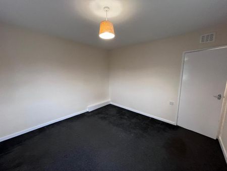 2 bedroom semi-detached house to rent - Photo 4
