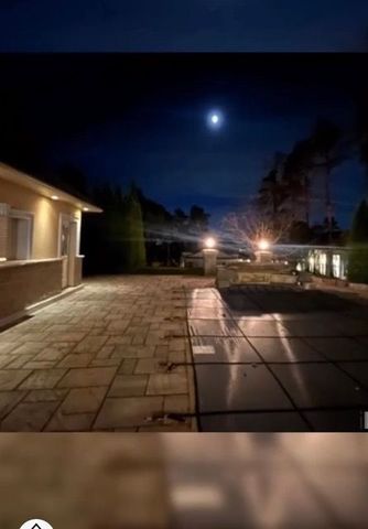 For Lease - 40 Coons Road, Richmond Hill, Ontario - Photo 2