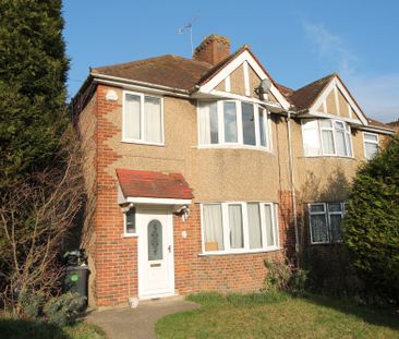 3 bedroom semi detached house to rent - Photo 1